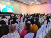 Mara Lezama presenta el modelo de turismo comunitario Maya Ka’an ante líderes del sector en el Tianguis Turístico 2025