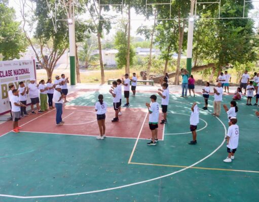 Puerto Morelos | Exitosa clase nacional “Boxeando por la paz” en Zetina Gasca