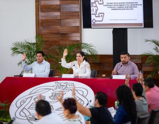 Estefanía Mercado moderniza Playa del Carmen; Cabildo aprueba reubicación de paraderos