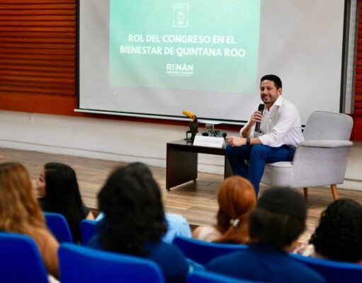 Comparte Renán Sánchez Tajonar con jóvenes universitarios la importancia del Congreso en el bienestar de Quintana Roo