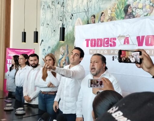 Protesta interrumpe conferencia de Morena sobre proceso para renovar el Poder Judicial en QRoo
