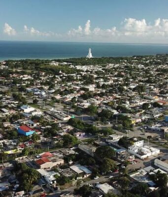 Opinión | Medio siglo de Constitución en Quintana Roo; evolución de los elementos de población y territorio en su articulado | Ignacio Alonso Velasco