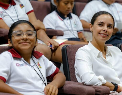Atestigua Ana Paty Peralta proceso de elección del “VIII Cabildo Infantil por un día” 2025