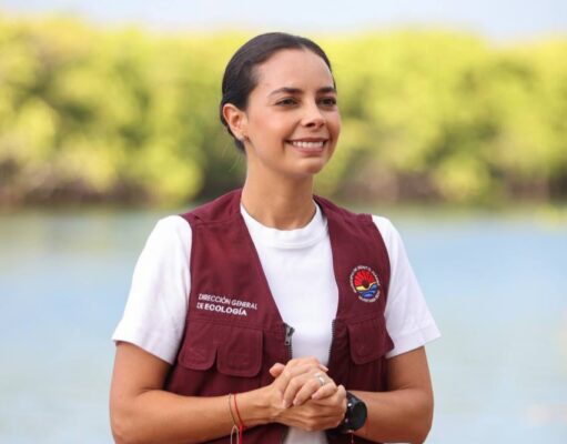 Ana Paty Peralta y voluntarios cumplen con limpieza de manglar en laguna Nichupté