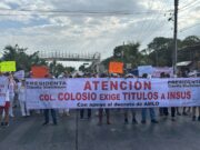 Playa del Carmen | Vecinos de la Colosio bloquean carretera federal