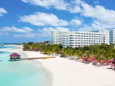 Reconocen hoteleros ocupación del 75% en arranque de vacaciones de verano