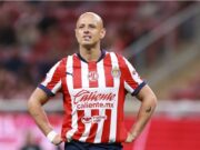 Multan a ‘Chicharito’ por comentarios misóginos