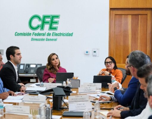 Mara Lezama y Emilia E. Calleja, titular de la CFE, revisan sobre el suministro eléctrico en Quintana Roo