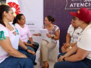 Ana Paty Peralta escucha y resuelve gestiones ciudadanas en Cancún