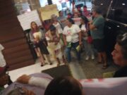 Denuncian vecinos de la Colosio ante Sheinbaum despojos de predios por extranjeros