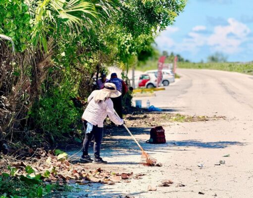 Cozumel se prepara para recibir eventos deportivos internacionales con trabajos de poda y mantenimiento vial