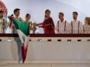 Mara Lezama celebra el 215 aniversario del Grito de Independencia junto al pueblo quintanarroense