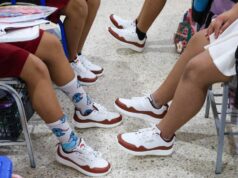 Entrega Ana Paty Peralta más de 28 mil tenis escolares