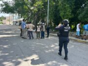 Rescatan a venado en la colonia Forjadores de Playa del Carmen