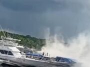 Explota embarcación de la Secretaría de la Marina en Cozumel