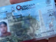 Relevan a funcionaria en medio de denuncias por venta irregular de licencias