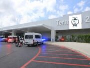 Asegura FGE vehículo blindado y arma de fuego en el aeropuerto de Cancún