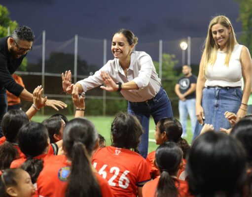Ana Paty Peralta entrega espacio digno para practicar deporte en sm. 21