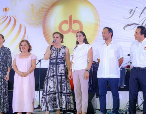 Reconoce Ana Paty Peralta a trabajadores sindicalizados