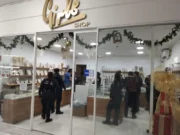 Asaltan joyería y siembran terror en Plaza Galerías de Cancún