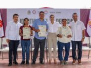Entrega Ana Paty Peralta actas de nacimiento extemporáneas